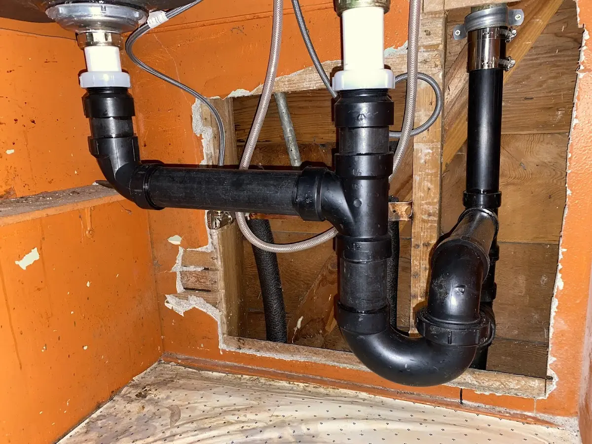 Professional Pipe Bursting equipment and tools on the job in Albany